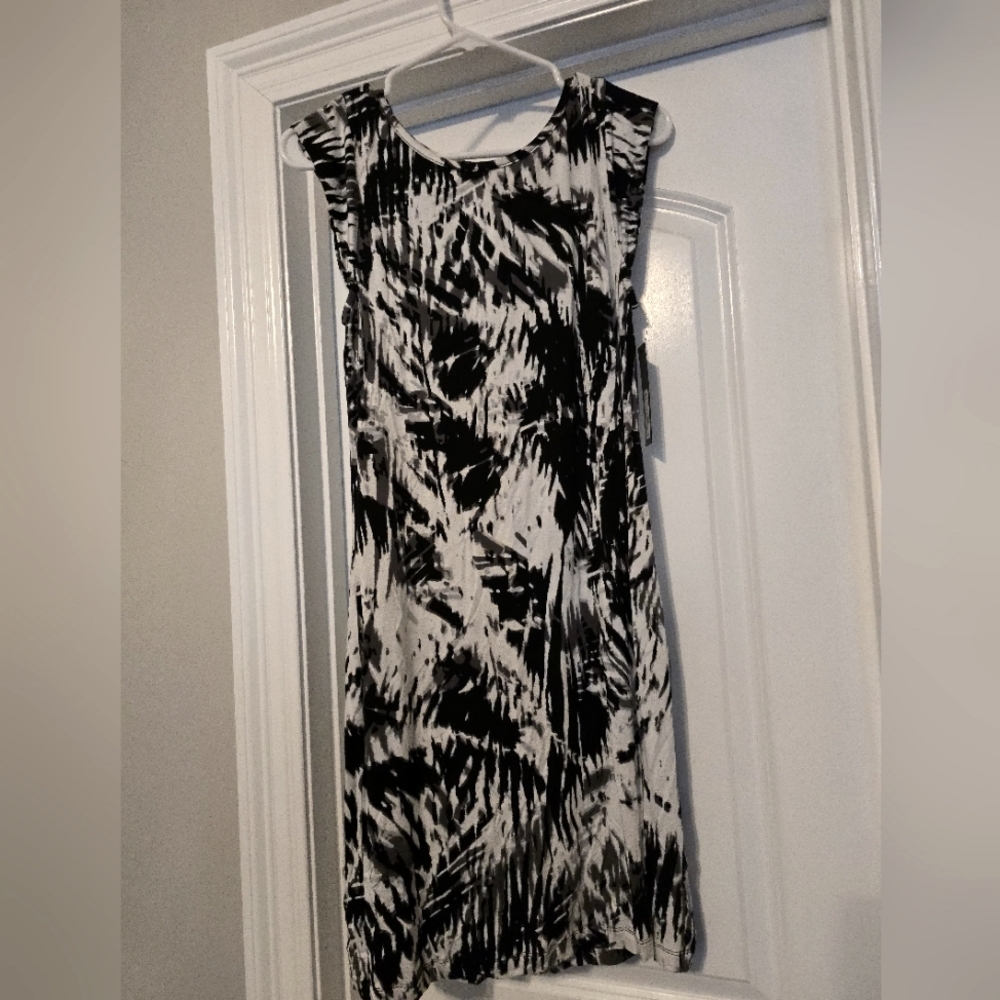 Black and white Floral knee length dress